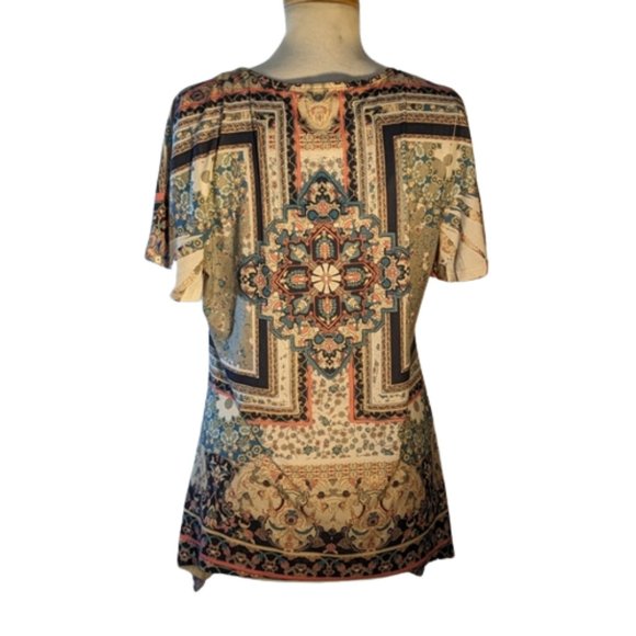 Live & Let Live with bono graphics. L - Picture 2 of 8